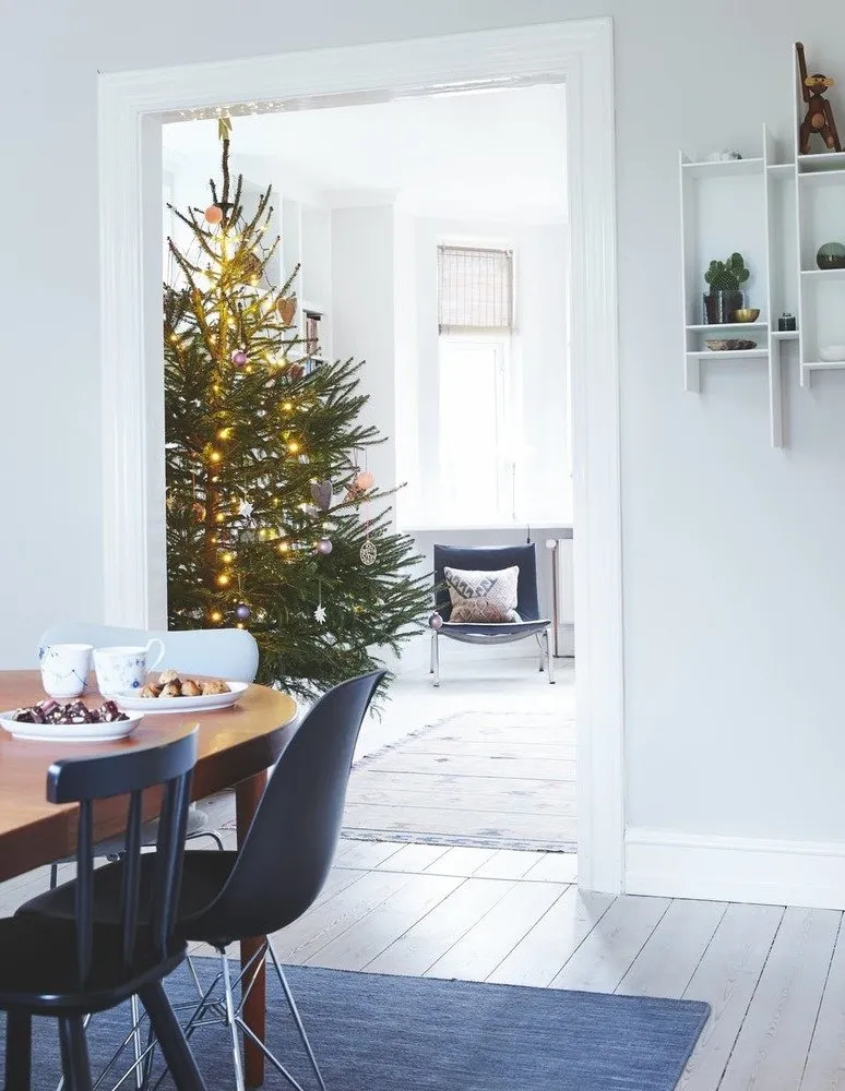 照片：斯堪的纳维亚客厅，室内装饰，房屋，丹麦，新年，圣诞节装饰，超过90米 – 我们网站上的照片