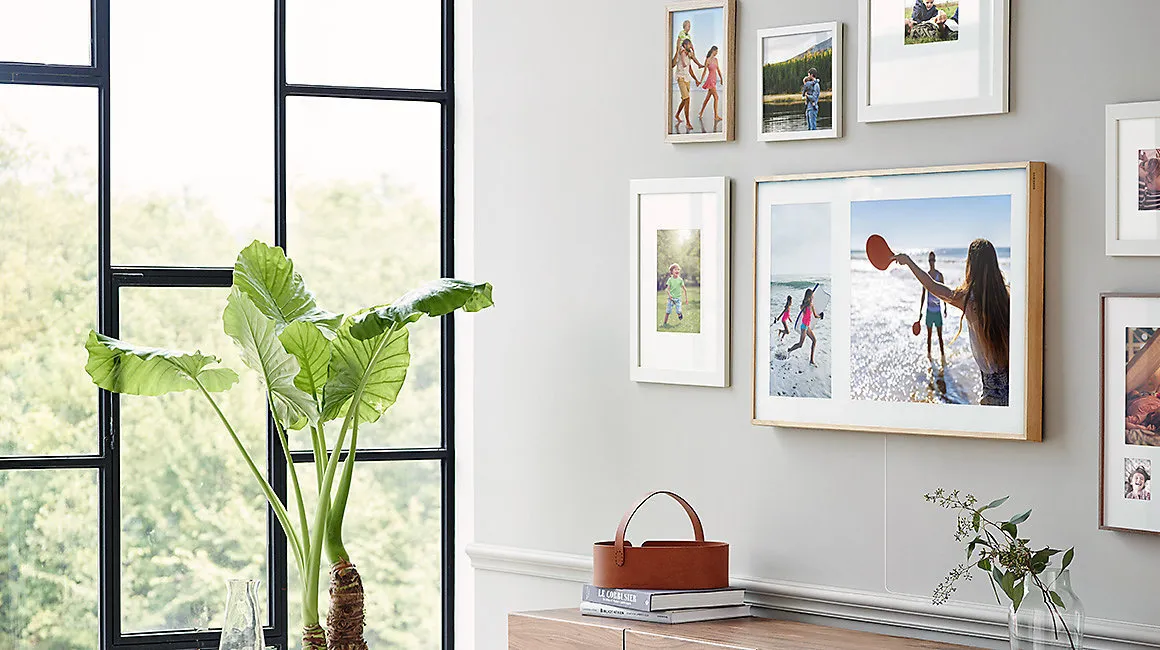 照片:现代风格客厅,提示,三星,室内电视 – 我们网站上的照片