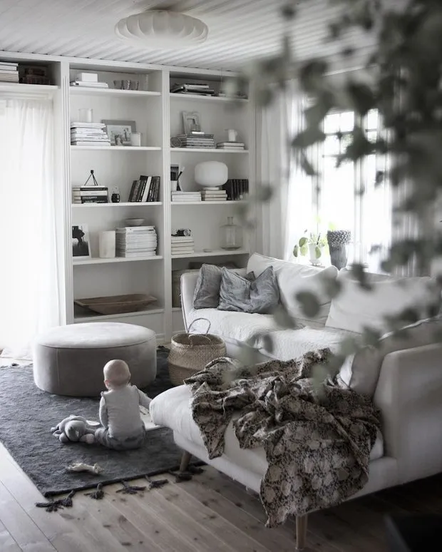 Фотография: в стиле , Декор интерьера, Дом, Швеция, Белый, Дача, Новый Год, Зеленый, Дом и дача, новогодний декор, новогодний декор интерьера, как украсить интерьер к новому году – фото на нашем сайте