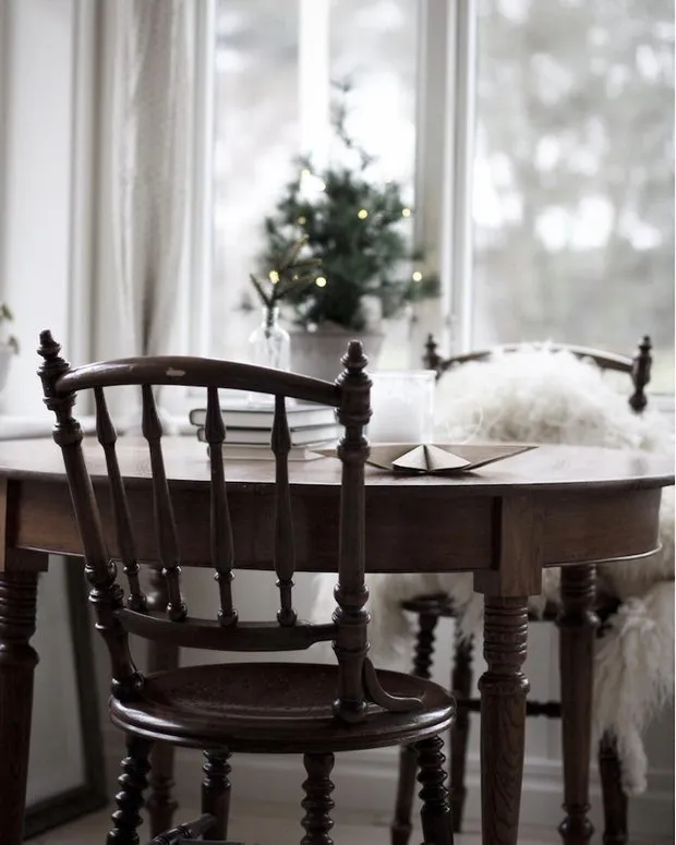 Фотография: в стиле , Декор интерьера, Дом, Швеция, Белый, Дача, Новый Год, Зеленый, Дом и дача, новогодний декор, новогодний декор интерьера, как украсить интерьер к новому году – фото на нашем сайте