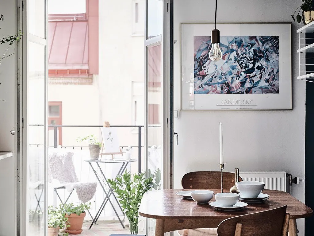 照片:斯堪的纳维亚风格厨房与餐厅,公寓,装修技巧 – 我们网站上的照片