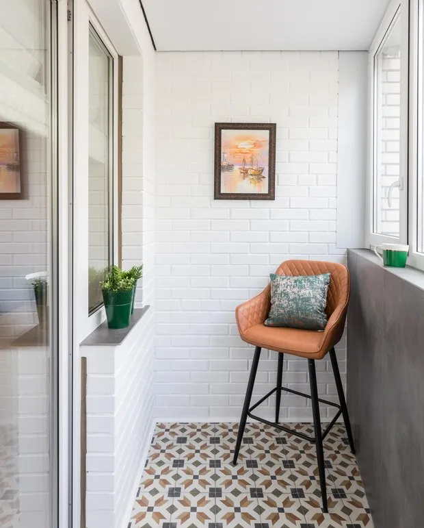 Foto: Balcón en estilo Moderno, Apartamento, Proyecto de la Semana, San Petersburgo, Edificio de Hormigón, 4 habitaciones o más, Más de 90 metros cuadrados, Alexandra Sakmarova – foto en nuestro sitio web