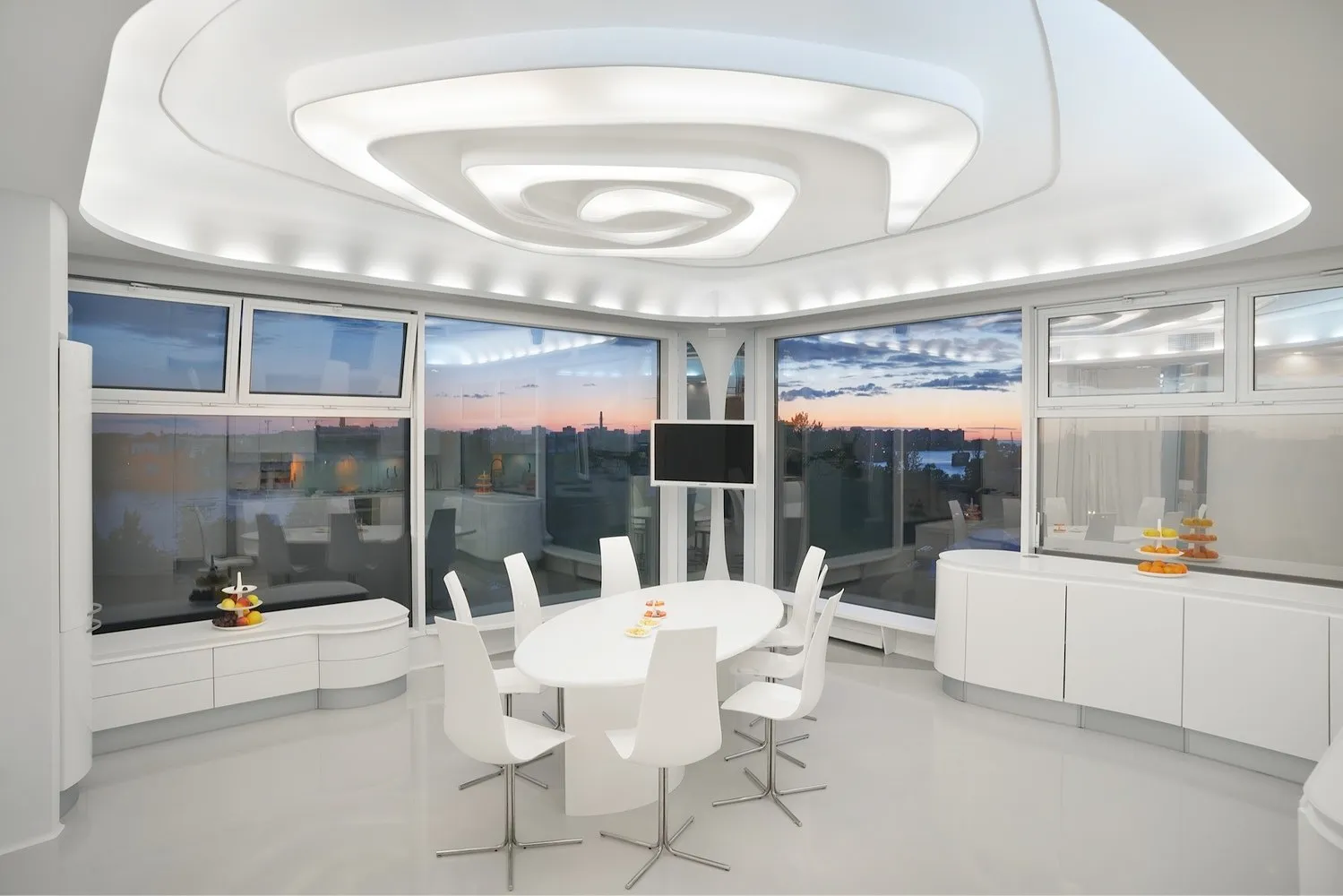 来自作品集50 Shades of White – 我们网站上的室内设计照片