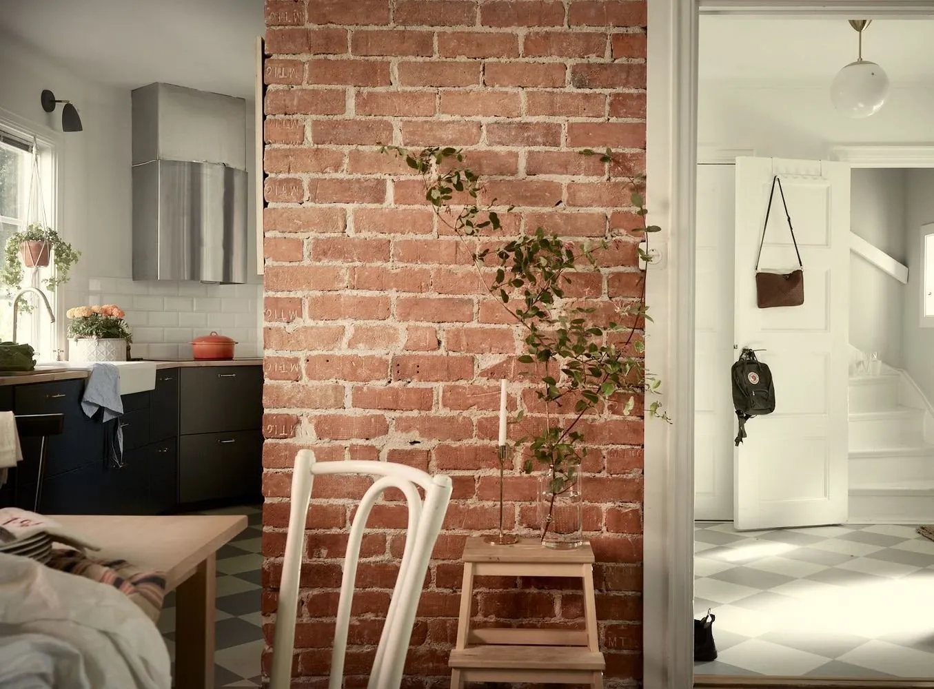 Photo: style, Scandinavian, Modern, House, White, Minimalism, Garden, Black, Grey, House and Garden, Over 90 meters – photo on our website