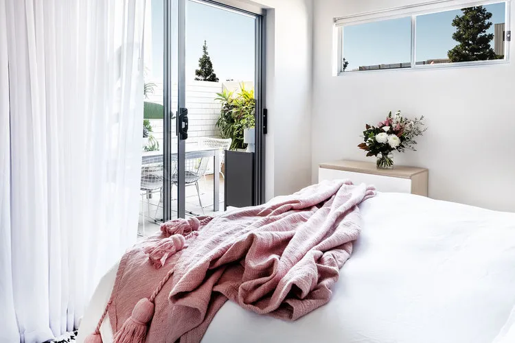 Photo: Bedroom in Minimalism style, Kitchen and dining room, Living room, Scandinavian style, Decor and DIY, Apartment, Australia, Pink, Blue – photos on our website