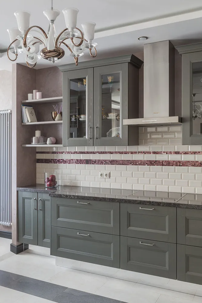 照片:古典风格厨房和餐厅指南,设计妙招,娜塔莉亚·米特拉科娃、奥尔加·扎列茨卡娅、娜塔莉亚·克拉索诺博罗多娃、安娜·埃尔曼、伊利亚·埃梅良诺夫、尤金妮亚·埃梅良诺娃,STUDIO BAZI,亚历山大·阿尔诺尔德特,Ricco Interno,Studio 20:18 – 我们网站上的照片