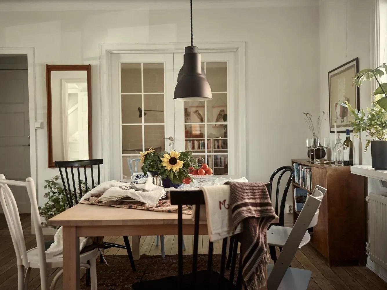 Photo: style, Scandinavian, Modern, House, White, Minimalism, Garden, Black, Grey, House and Garden, Over 90 meters – photo on our website