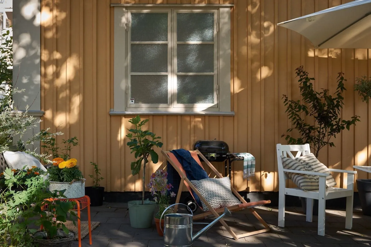 Photo: style, Scandinavian, Modern, House, White, Minimalism, Garden, Black, Grey, House and Garden, Over 90 meters – photo on our website