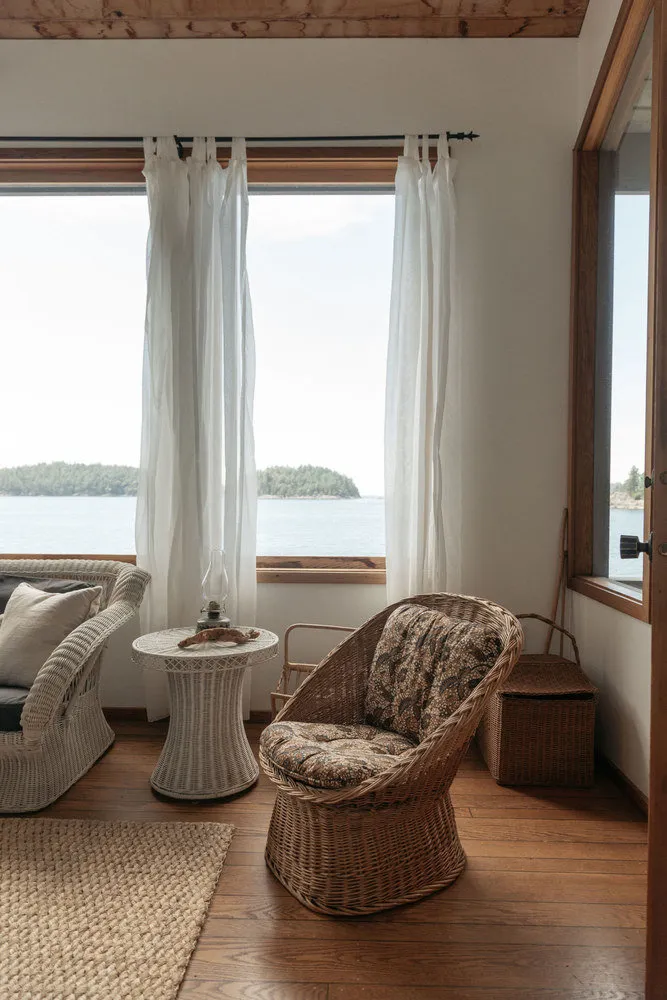 照片:普罗旺斯与乡村风格客厅,白色、米色、生态、房屋与小屋 – 网站上的照片