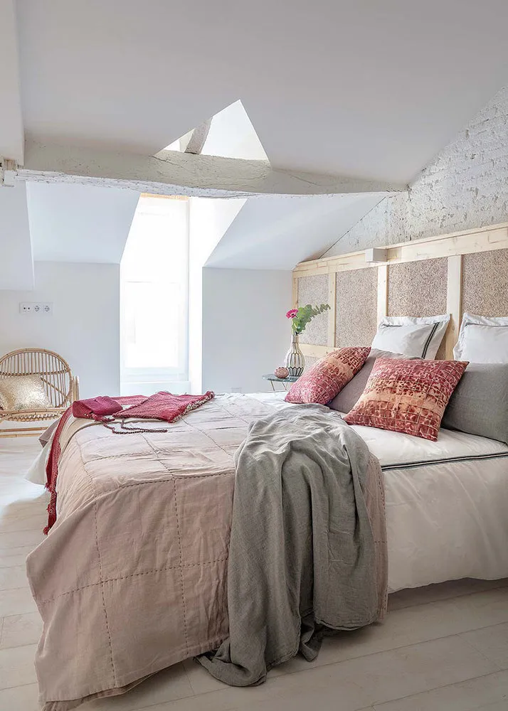 照片：北欧风格卧室，室内装饰，公寓，工作室，西班牙，面积小于40平方米 – 网站上的照片