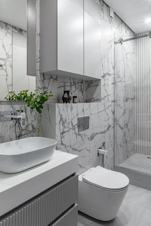 Foto: Baño en estilo Moderno, Apartamento, Proyecto de la Semana, Moscú, 3 habitaciones, Oksana Belozерova – foto en nuestro sitio web