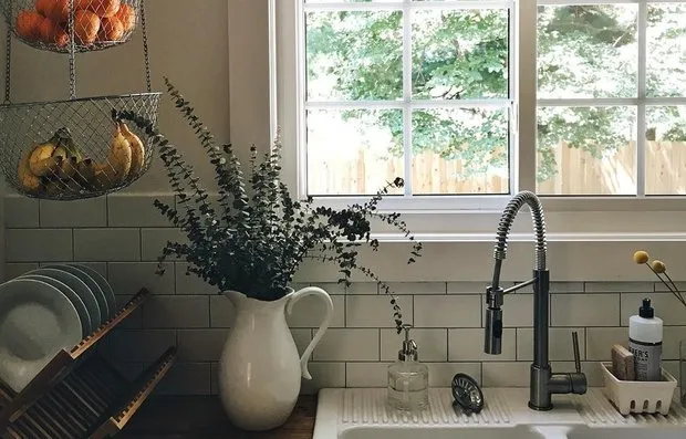 照片：北欧风格厨房和餐厅，指南，塔塔·季莫菲耶娃，叶卡捷琳娜·沃金娜，加林娜·别列兹金娜，安娜·沃罗比耶娃 – 来自我们网站的照片