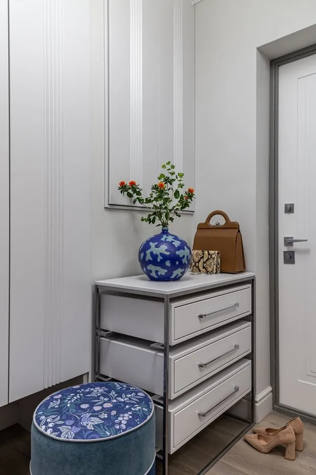 Foto: Vestíbulo en estilo Moderno, Apartamento, Proyecto de la Semana, Moscú, 3 habitaciones, Oksana Belozерova – foto en nuestro sitio web