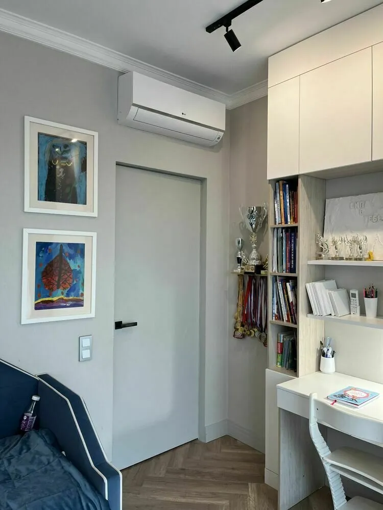 Foto: im Stil von Trasher, Wohnung, Renovierung in der Praxis, 3 Zimmer, 60-90 Quadratmeter – Fotos auf unserer Website