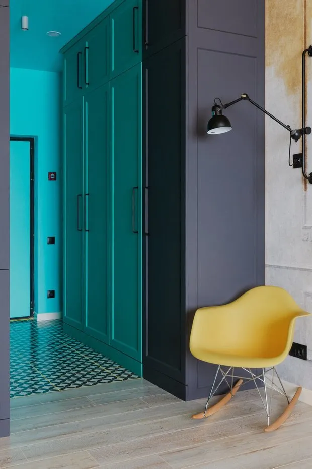 Foto: Minimalista, Apartamento pequeño – fotos en nuestro sitio web