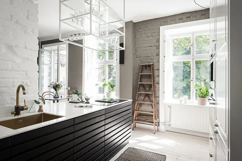 照片：瑞典北欧风格厨房与餐厅，室内装饰，beige – 网站上的照片