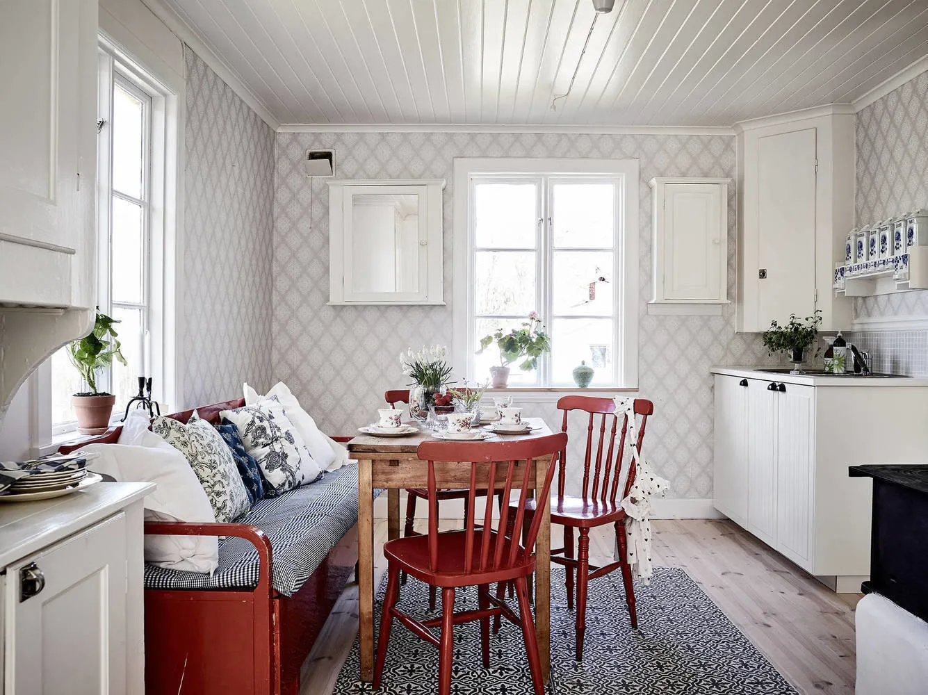 Фотографія: Кухня і столова в стилі Прованс і Кантрі, Поради – фото на нашому сайті