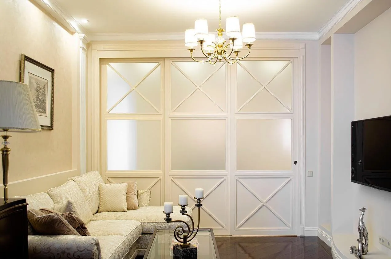 照片：现代风格客厅，技巧 – 我们网站上的照片