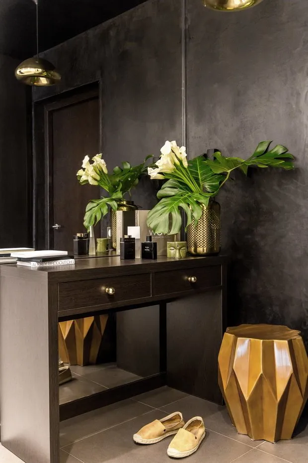 Дизайн: Иван Поздняков