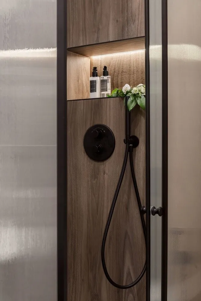 Foto: Baño en estilo moderno, clásico, decoración del interior, apartamento, proyecto de la semana, San Petersburgo, 2 habitaciones, 60-90 metros, Maria Sofronova – foto en nuestro sitio web