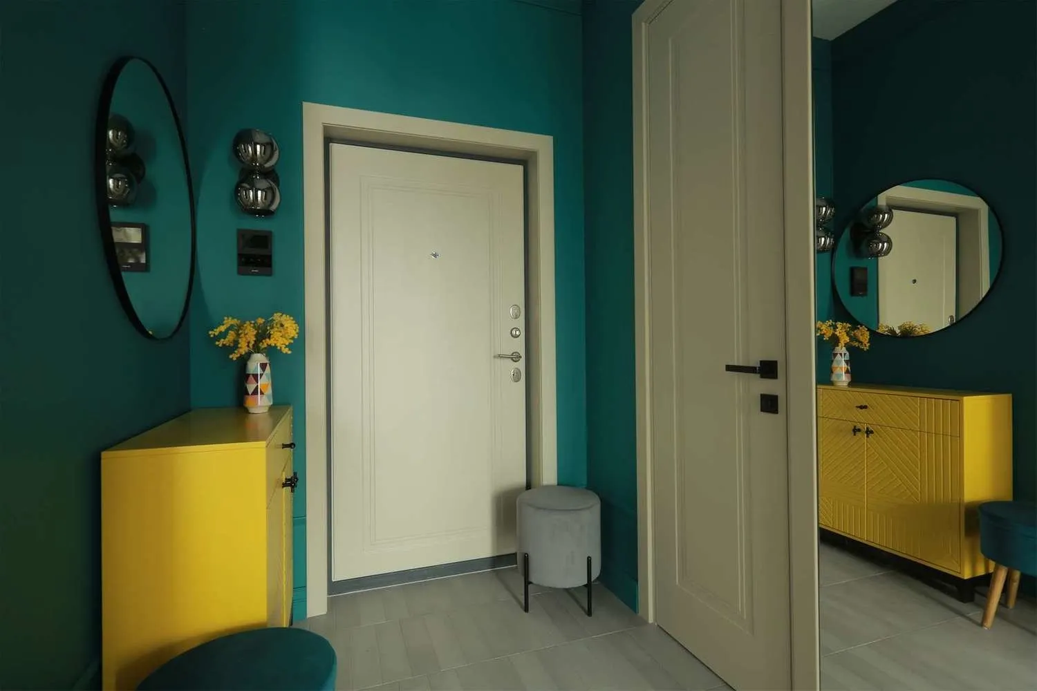 Foto: Recibidor en estilo Moderno, Minimalismo, Guía – foto en nuestro sitio web