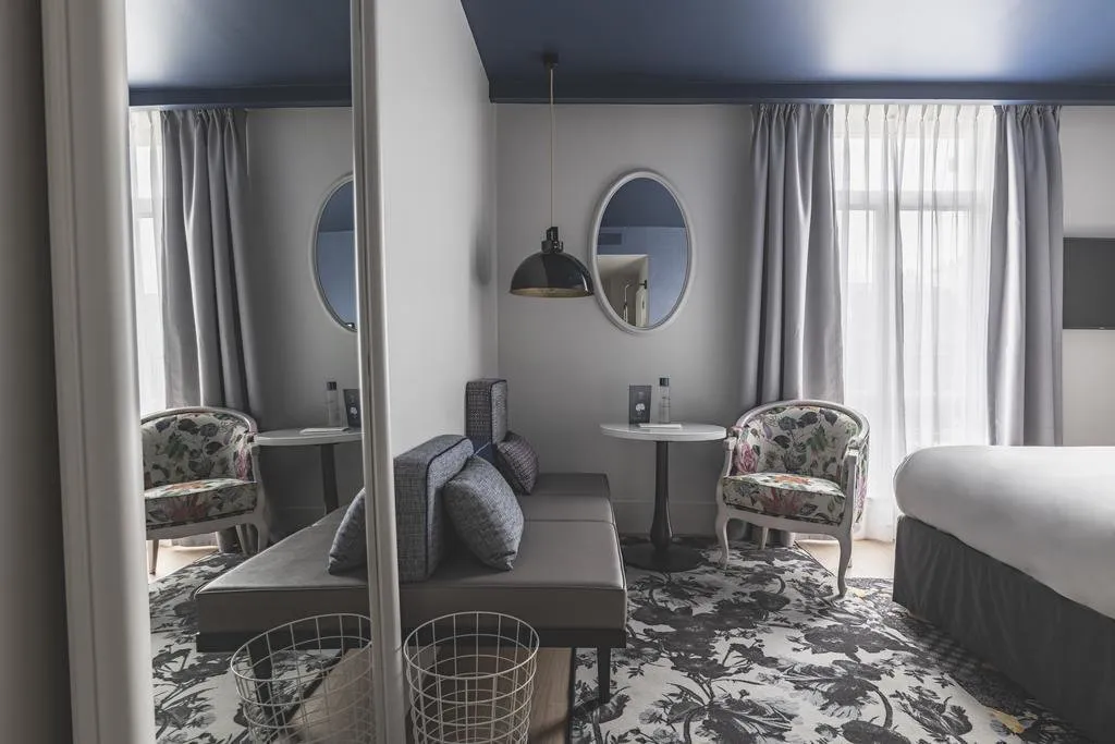 照片:现代卧室风格,室内装饰,巴黎,Jean Louis Denis,Ora Ito – 我们网站上的照片