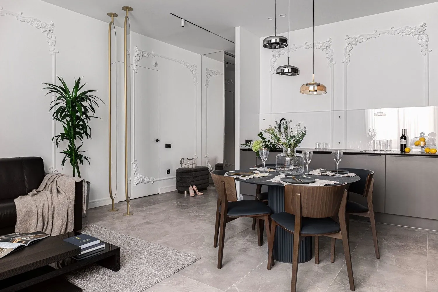 Foto: Cocina y comedor en estilo moderno, clásico, decoración del interior, apartamento, proyecto de la semana, San Petersburgo, 2 habitaciones, 60-90 metros, Maria Sofronova – foto en nuestro sitio web