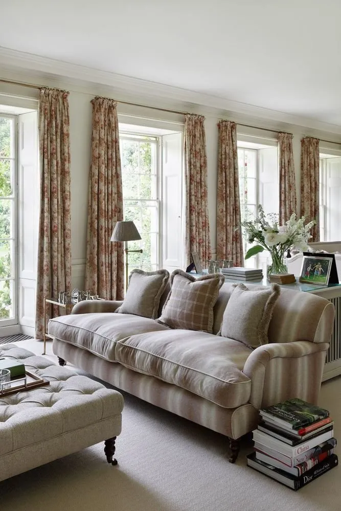 照片:普罗旺斯和乡村风格的客厅,室内装饰,房屋,英国 – 我们网站上的照片