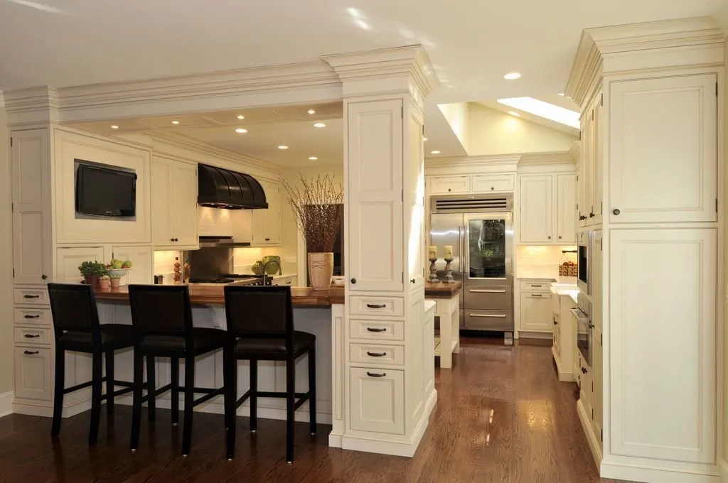 Фотография: Кухня и столовая в стиле Классический, Советы – фото на нашем сайте