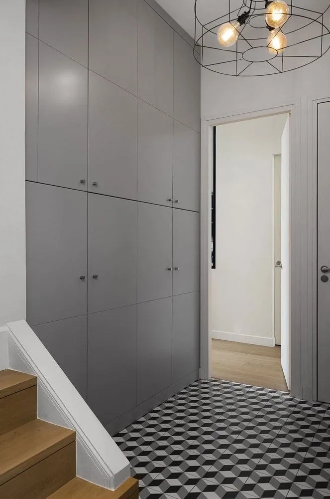Фотографія: Входівка в стилі Сучасний, Еклектика, Декор інтер'єру, Квартира, Франція, Мінімалізм, Париж, Синій, 4 і більше, Більше 90 метрів – фото на нашому сайті