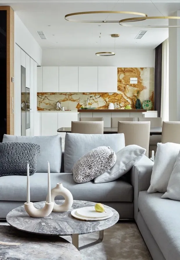 Diseño: Eugene Kolbov