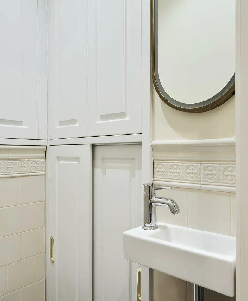 Foto: Baño en estilo Clásico, Vivienda, Proyecto de la Semana, Moscú, Edificio de ladrillo, 3 habitaciones, 60-90 m², Alena Chmeléva, Art Concept – fotos en nuestro sitio web