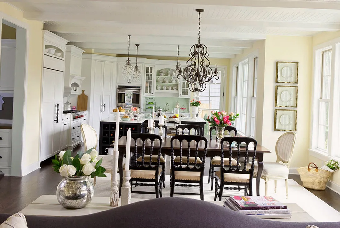 Photo: Kitchen and Dining Room in Classic Style, Tips – photos on our website
