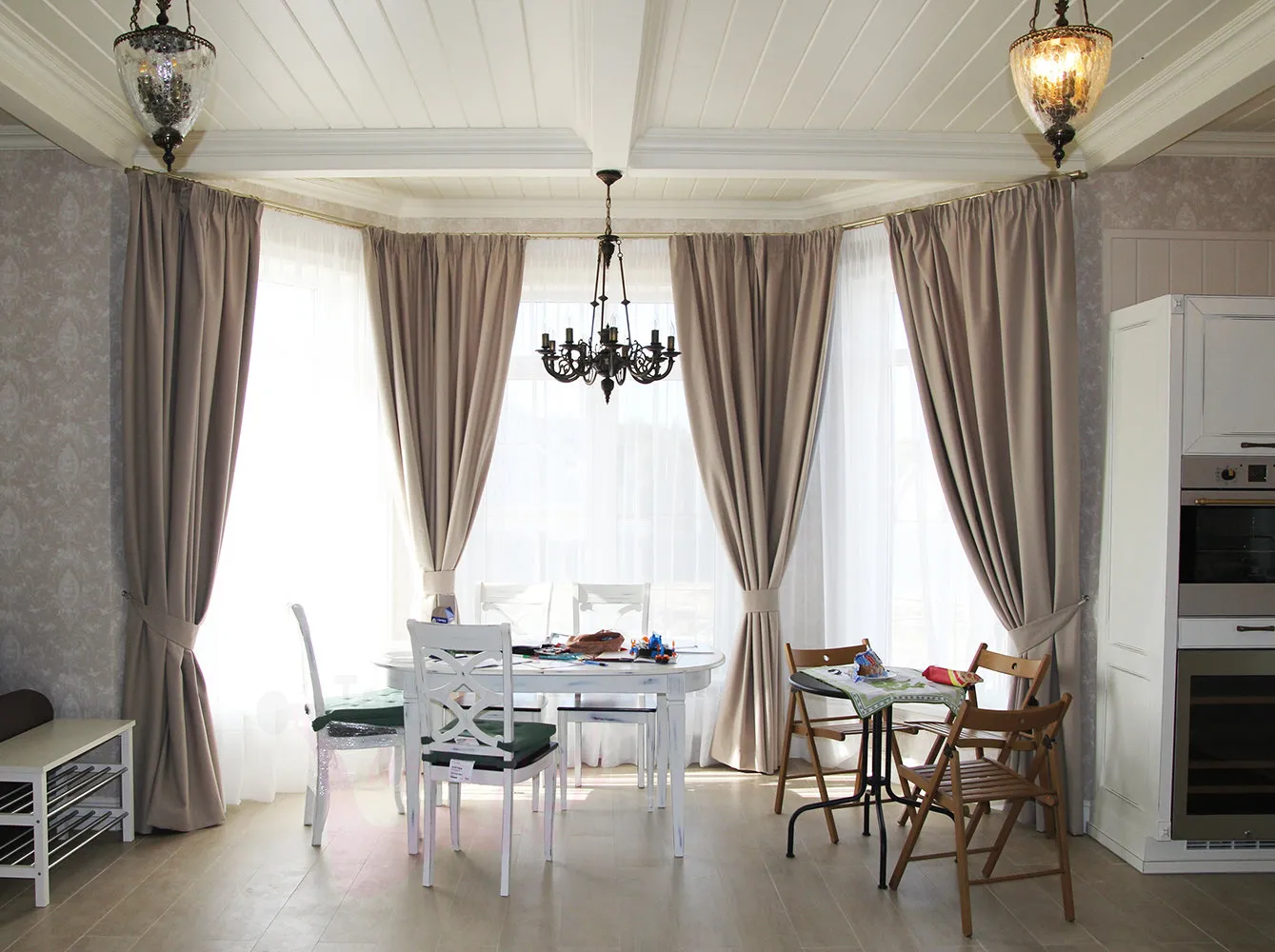 Фотография: Кухня и столовая в стиле Классический, Советы – фото на нашем сайте