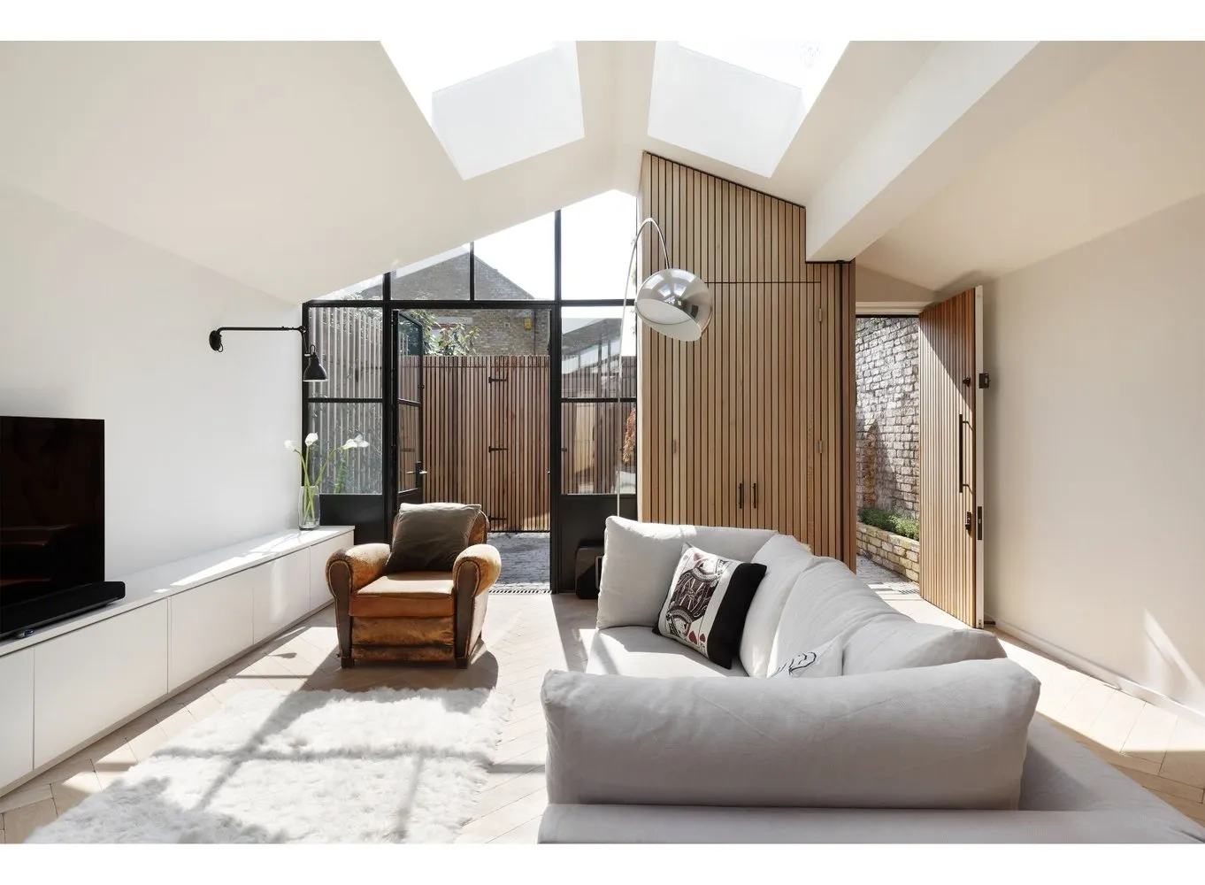 Фотография:  в стиле , Лондон, Дом и дача – фото на нашем сайте