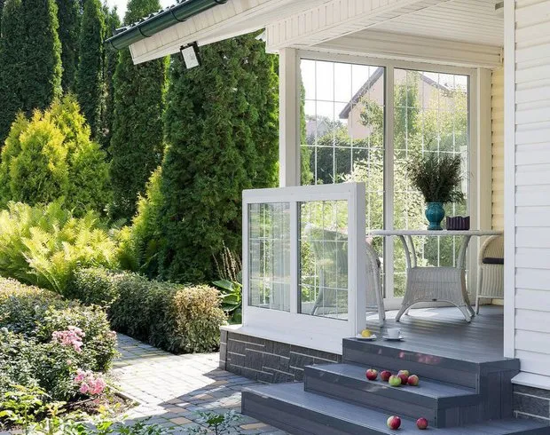 Design: Elena Sergeeva