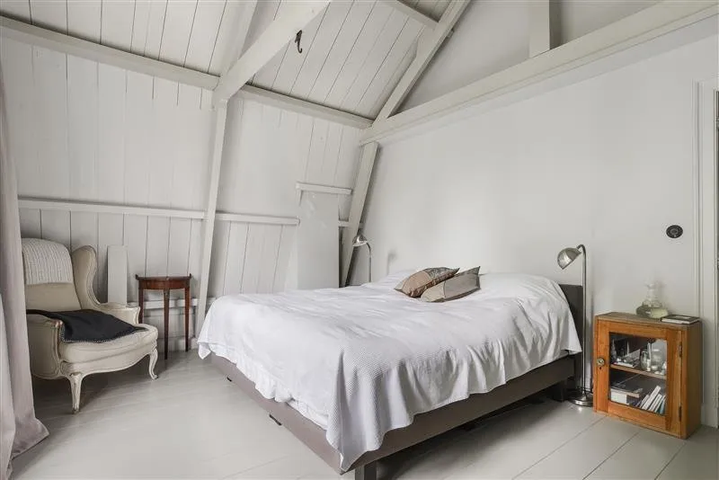 照片：斯堪的纳维亚卧室，室内装饰，房屋，技巧，白色，小屋，灰色 – 我们网站上的照片