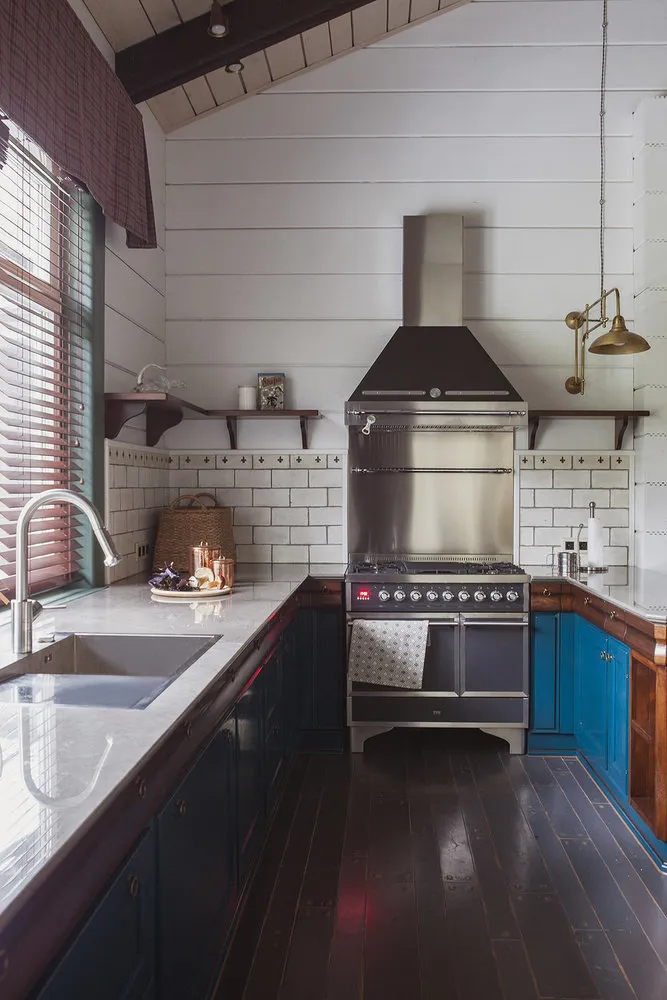 照片:普罗旺斯和乡村风格厨房与餐厅,房屋,小屋,指南,房屋与花园,伊琳娜·拉夫连季耶娃,亚历山大·彼得尼恩,安娜·瓦西列娃,建筑事务所 'Sretenskaya',玛琳娜·布拉金娜,奥克萨娜·科罗特金娜,繁荣,尼娜·比尔卡杰兹,德米特里·什皮列沃伊,迪娜·科斯托奇卡 – 我们网站上的照片