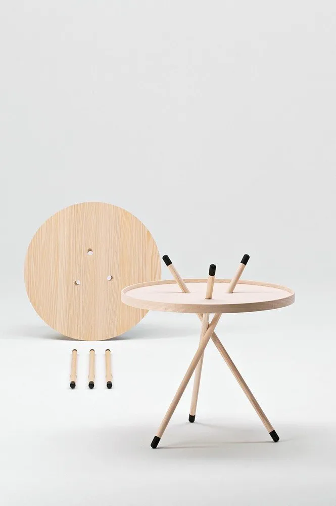 Tisch Mikado in der dauernden Sammlung des Museum of Modern Art (MoMA) in New York.