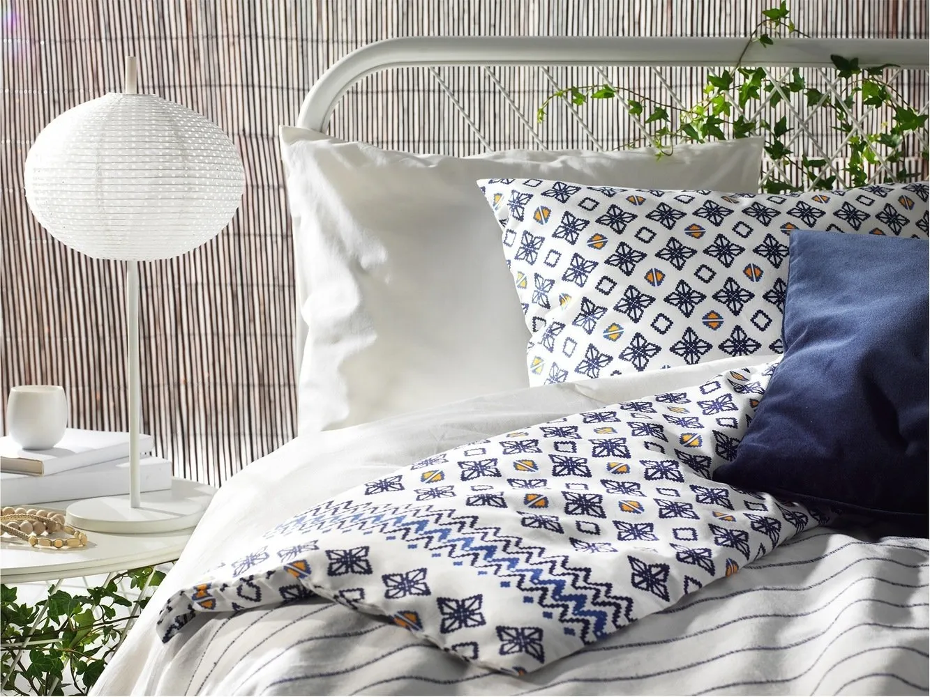 Zdjęcie: Sypialnia w stylu Prowans i Kántri, Dekoracja i DIY, Porady, Przewodnik, IKEA, Marina Sarkisyan, Sergei Malicki, Tatiana Bezhvertaya, encyklopedia_interier, Wera Saweliewa, Natalia Krasnoborodko, Wład Sedow – zdjęcia na naszej stronie