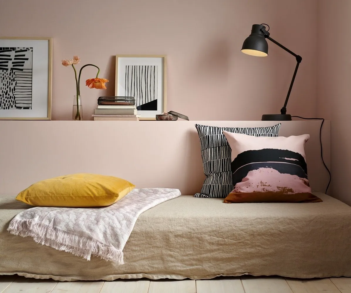 Фотографія: Спальня у стилі Мінімалізм, Аксесуари, Декор, Меблі та світло, Гід, IKEA – фото на нашому сайті