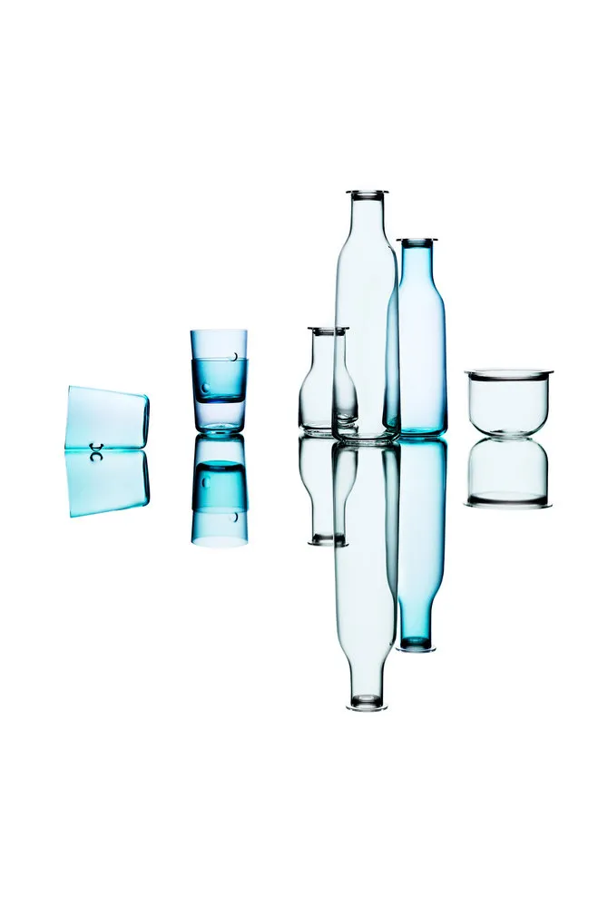 Holmegaard A/S的Minima吹制玻璃盘系列