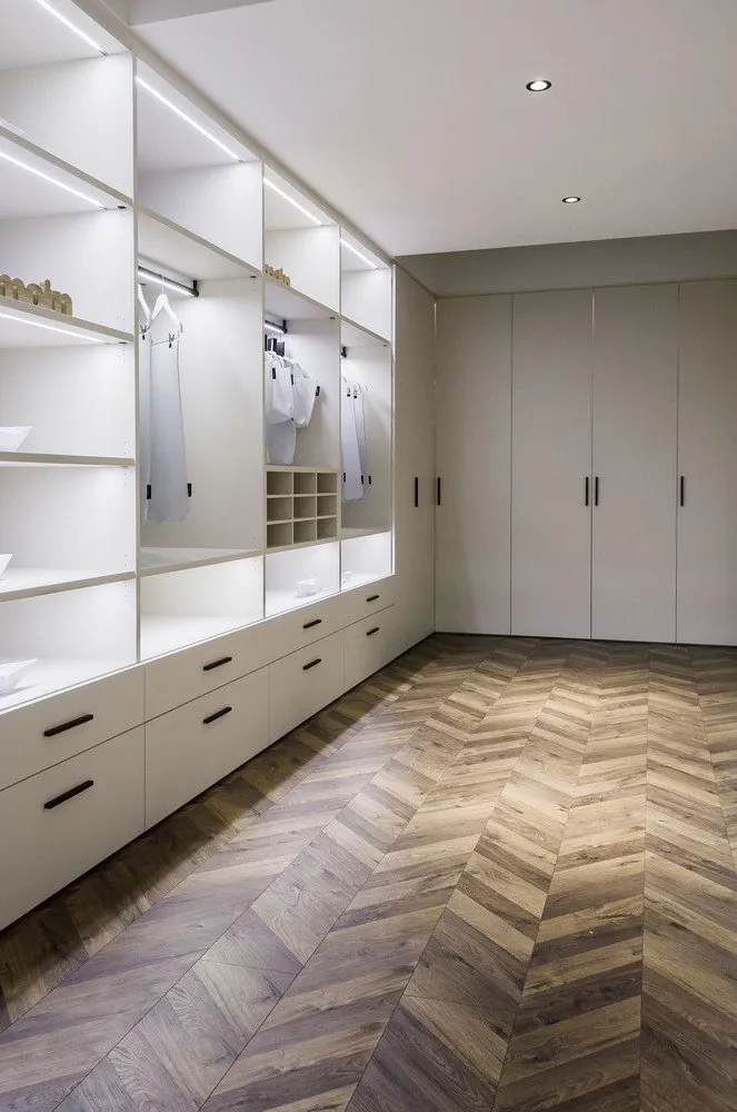 衣柜‘经典’，Raumplus