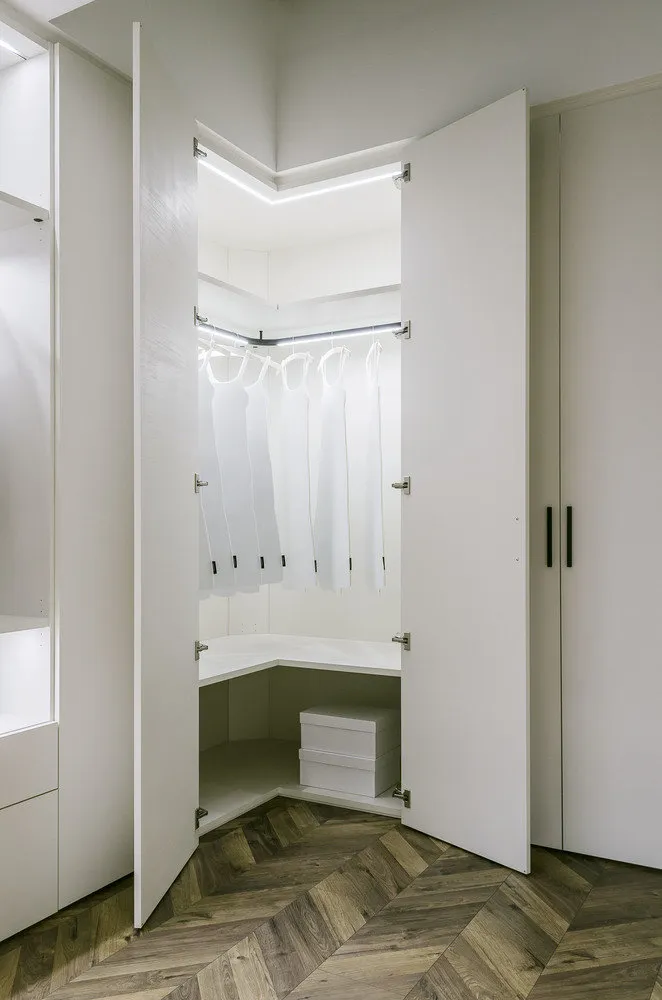 照片：时尚，衣柜，技巧，Raumplus – 网站上的照片