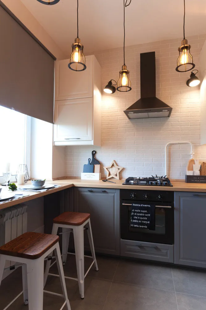 照片:Loft风格厨房和餐厅,斯堪的纳维亚,公寓,每周项目,莫斯科,斯大林,2室,40-60平方米,安娜·苏哈亚——我们网站上的照片