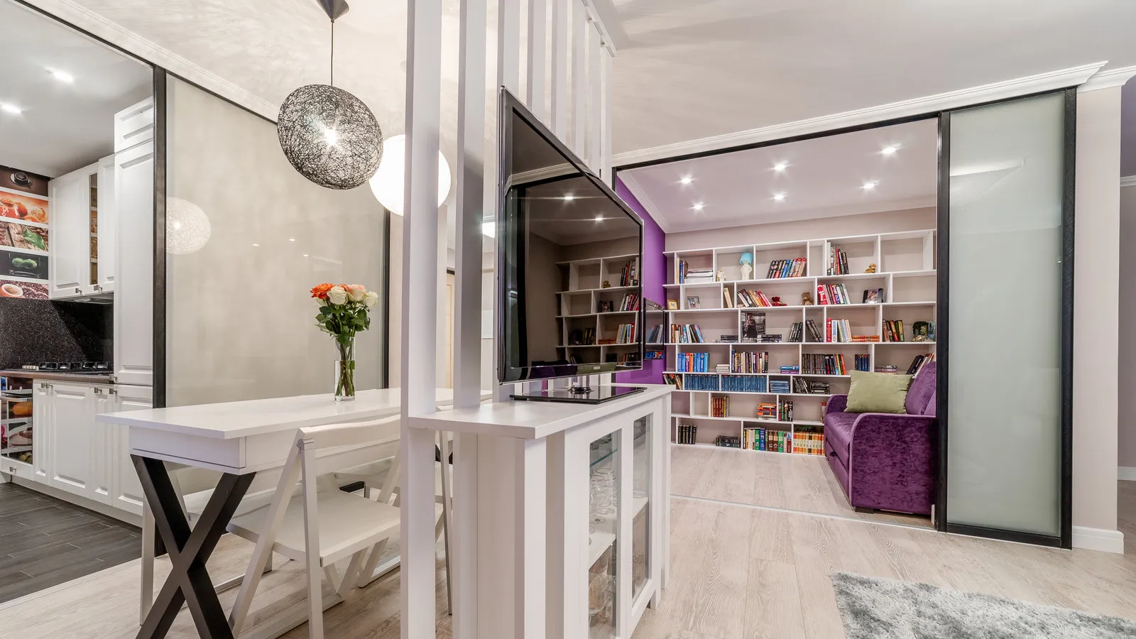 Design: Olga Rozina, Natalia Preobrazhenskaya, 'Gemütliche Wohnung'