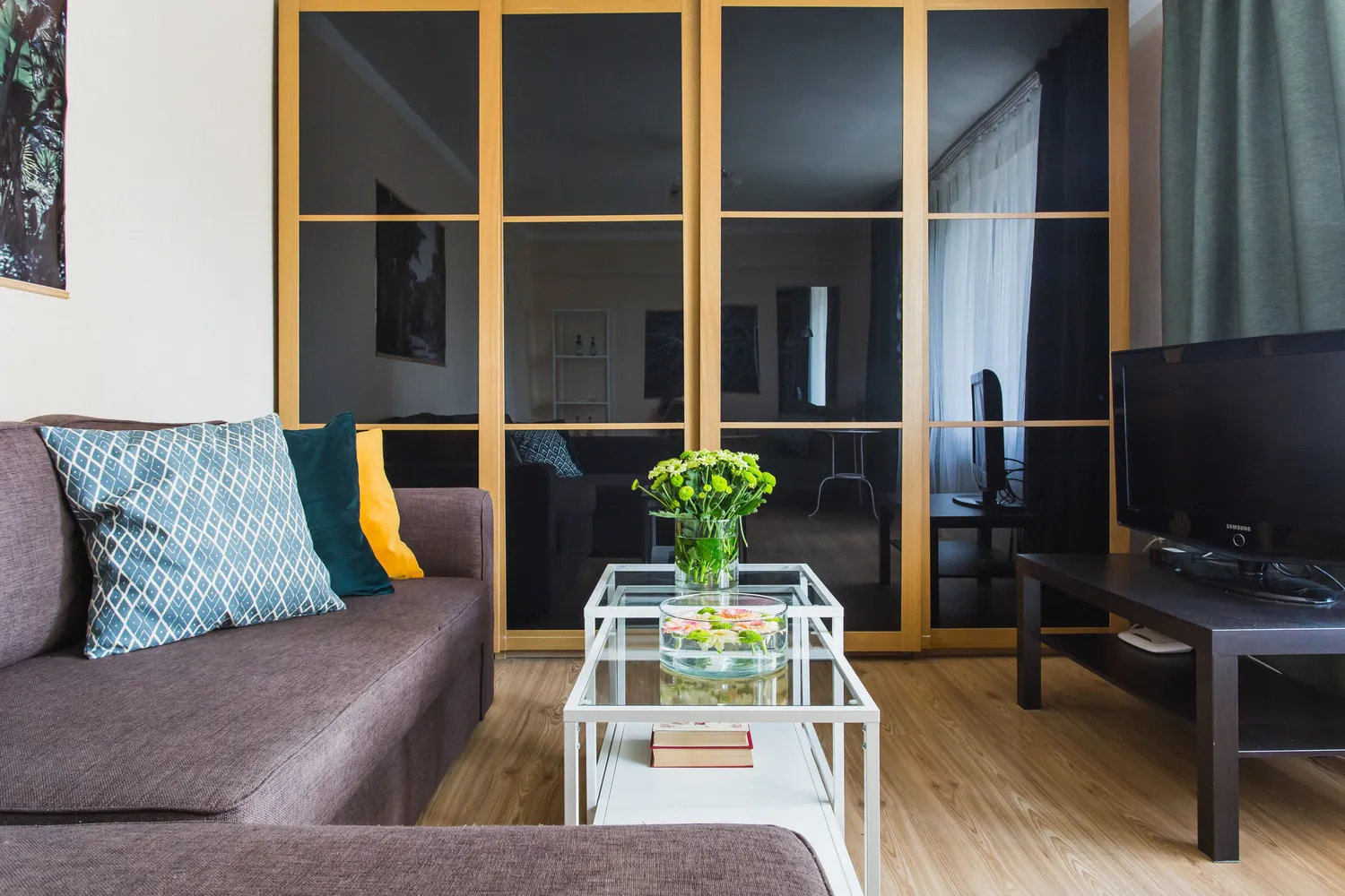 照片：斯堪的纳维亚风格客厅，技巧 – 我们网站上的照片