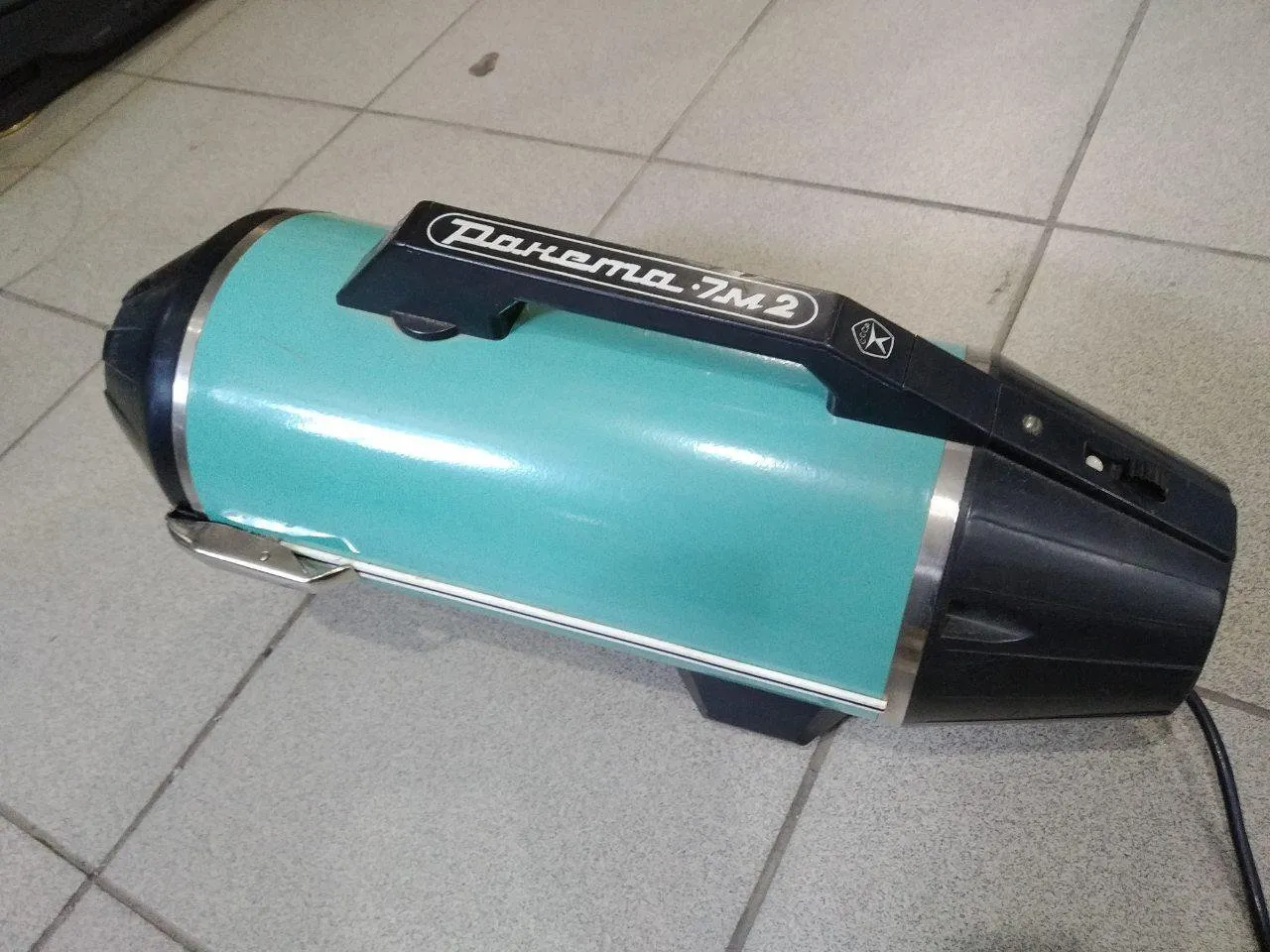 照片：现代客厅风格，Gid, Thomas, 吸尘器，吸尘器历史，未知事实，DryBox – 我们网站上的照片