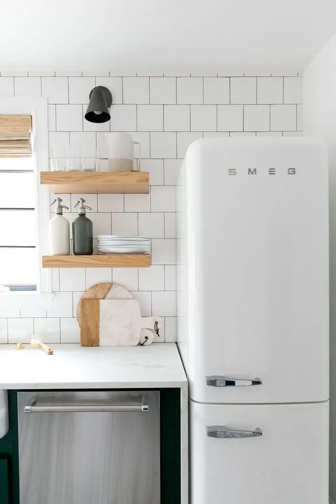 照片:极简风格厨房和餐厅,小贴士,清洁,公寓清洁 – 网站上的照片