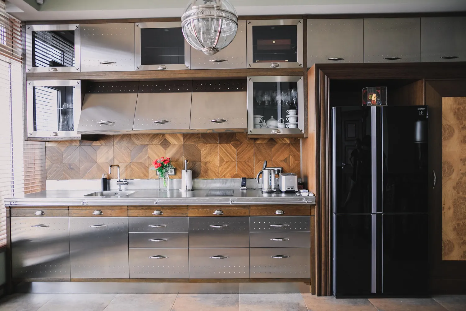 设计：Alexey Korchinsky